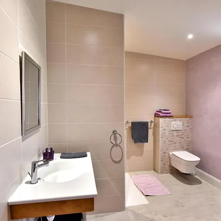 Domaine D' Arcalis Bed & Breakfast 3*