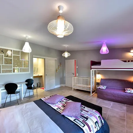 Couette-café Domaine D' Arcalis 3*