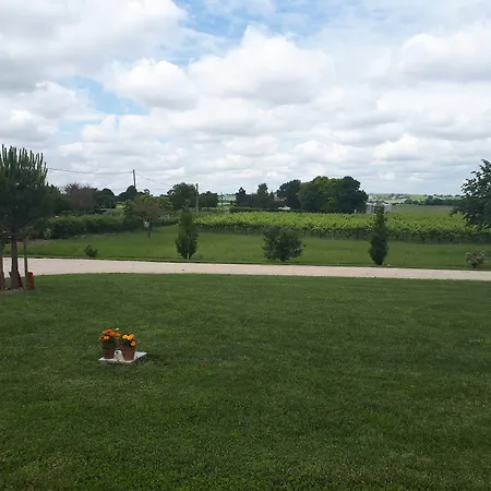 Bed & Breakfast Domaine D' Arcalis 3*