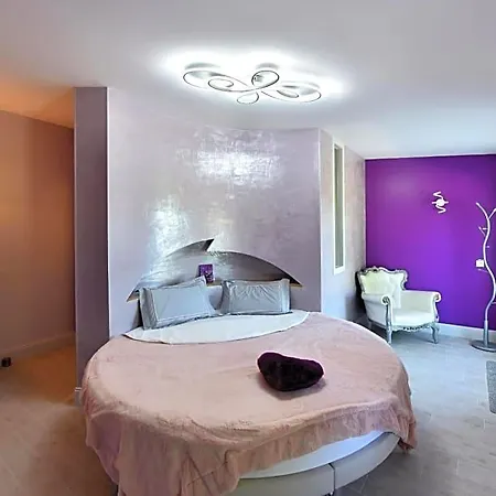 Couette-café Domaine D' Arcalis 3*