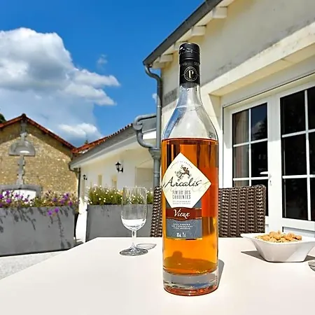 Domaine D' Arcalis Couette-café