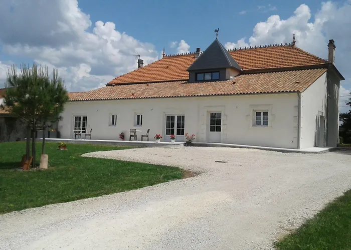 Domaine D' Arcalis Bed and breakfast Archiac
